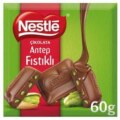 Nestle 60 gr Antep Fıstıklı Sütlü Kare Çikolata